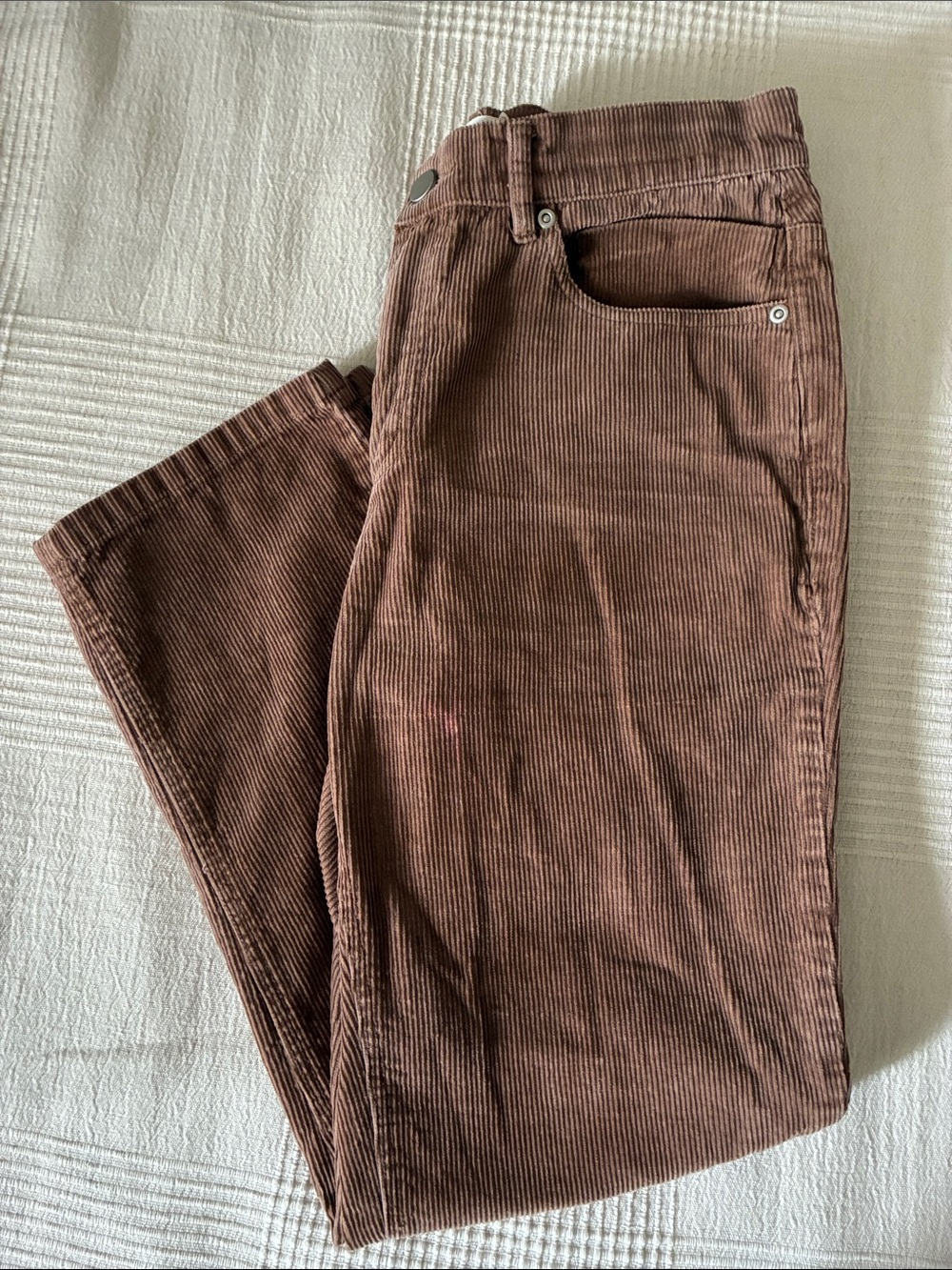 Women's Straight-Leg Corduroy Pants in Brown
